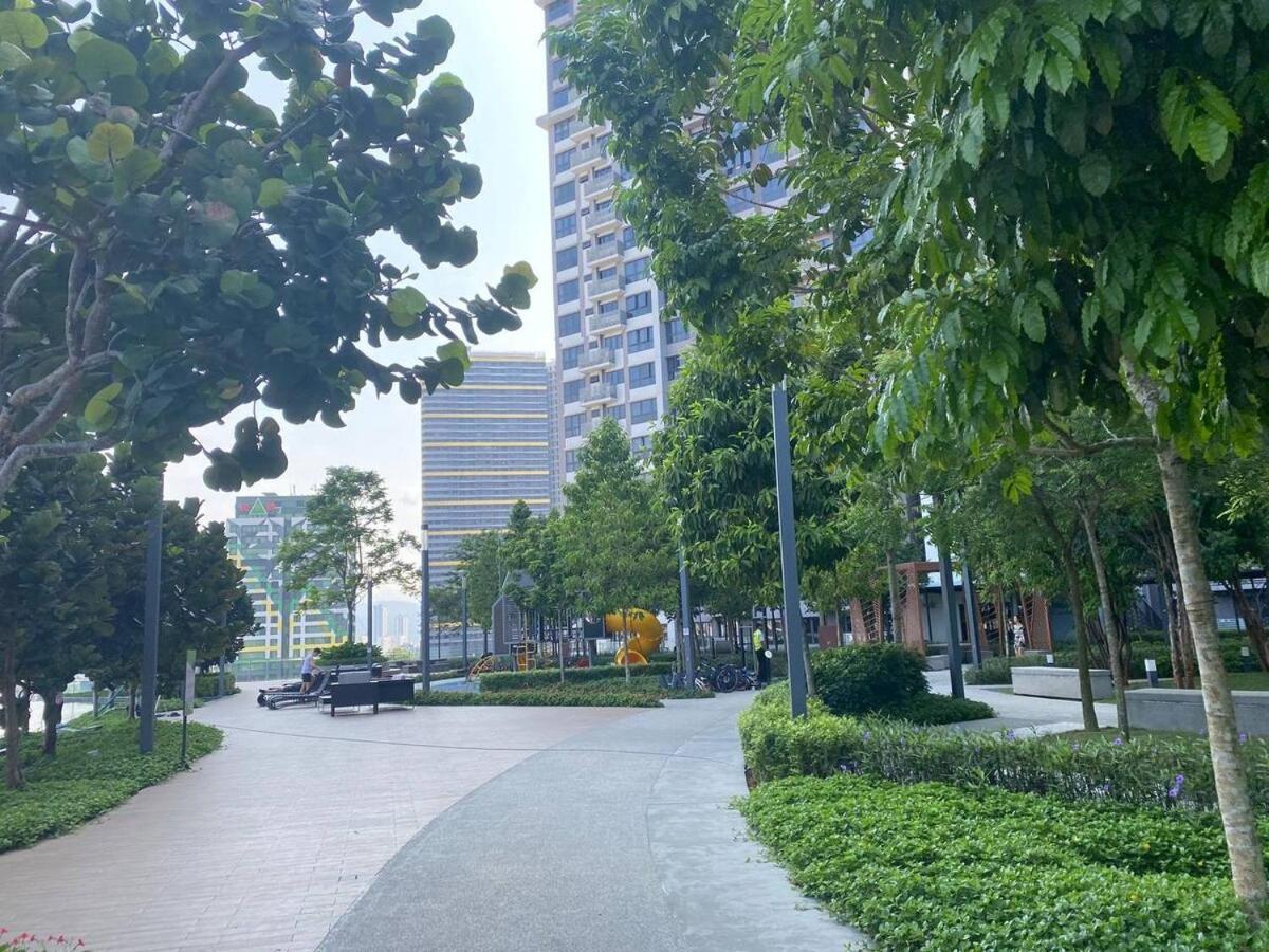 Contemporary 3br Mvertica Near Mrt By Rumabnb Pangsapuri *